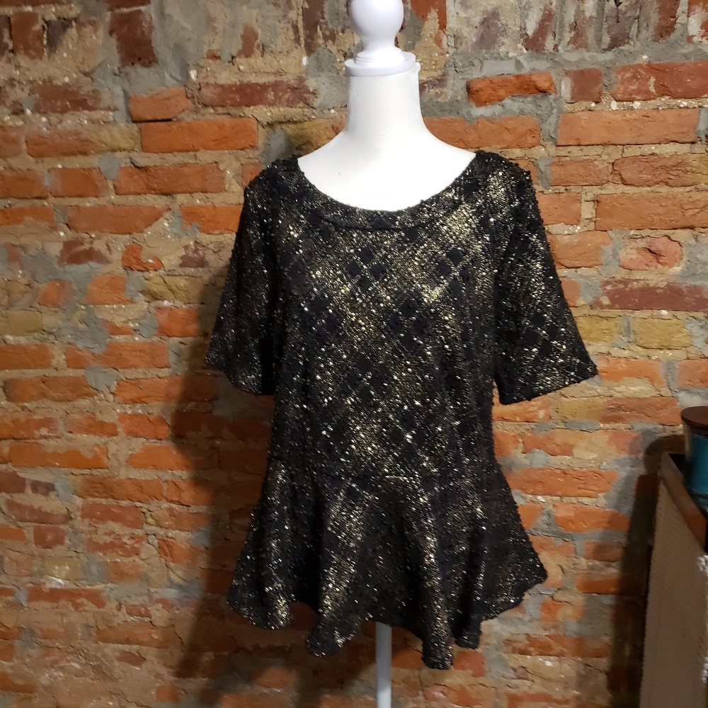 Black and Gold peplum top